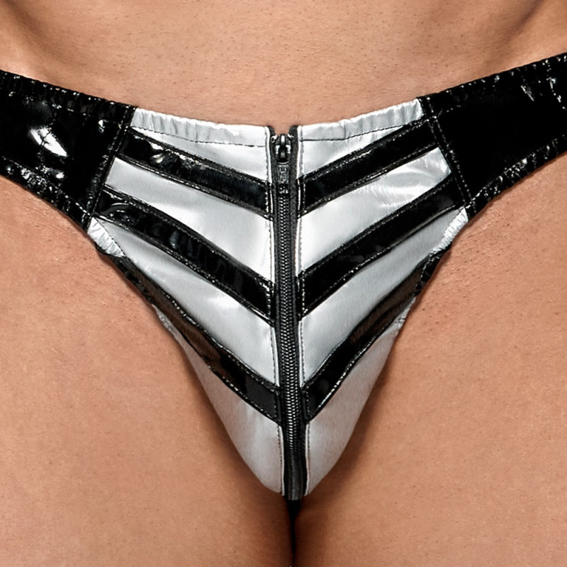 Slip aus Lack – Black Level