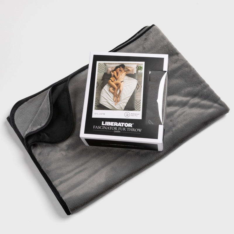 Faux-Fur Fascinator – Liberator