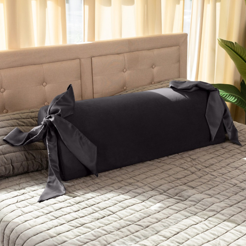 Ravish Bondage Pillow – Liberator